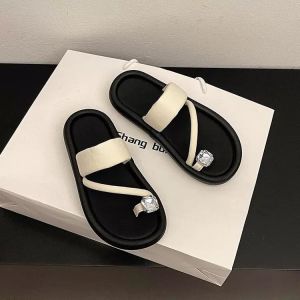 [Free Shipping] Womens Toe-Clamp Sandals for Summer Fashionable for Wearing with Skirts 2026 New Model for Vacation and Beach
