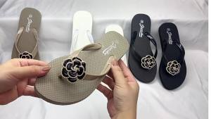 [Free Shipping] New Summer Camellia Flip-Flops for Women Korean Style Non-Slip Flat Beach Sandals