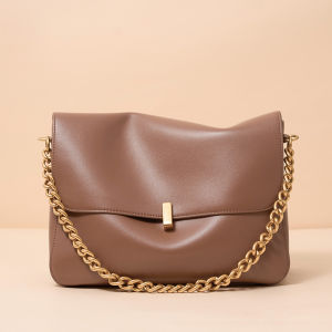 Womens Cowhide Crossbody Bag Niche High-End Chain Bag Large Capacity Commuting Shoulder Bag