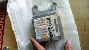 sensor airbag 89270-0kf60