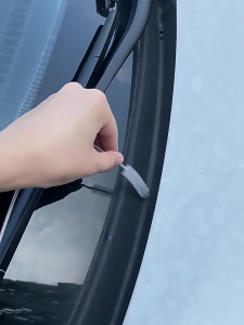 Auto Sunroof Drain Cleaning ToolFlexible Drain Brush Long Pipe Cleaner for Car Pipe Cleaning Brush Drain Hole Brush