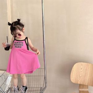 Không giới hạn x mùa hè cô gái Đầm dây váy áo Gi-lê cho bé in chữ cái dây đeo váy con gái dễ thương