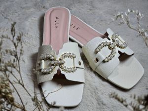 Allé Elegance Anaisa Pearl-Embellished Slide Sandals: Flats for Women
