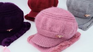 Windproof Winter Hat Beanies Keep Warm Peaked Cap Womens Knitted Hat Double Layers Protection Caps Pumpkin Beret Hat Plush Keep Warm Winter Hat Beanies Womens Knitted Hat Pumpkin Beret Hat Double Layers Protection Caps Peaked Cap