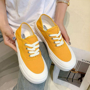 Qkkshop พร้อมส่งทั่วไทย รองเท้าผ้าใบแฟชั่น ดีไซน์น่ารักมากๆ มีให้เลือก 4 สีเลยนะ ทำจากวัสดุคุณภาพดี กันลื่นให้แน่นๆ ราคาคือถูกมาก จิ้มในตะกร้าได้เลยค่าา