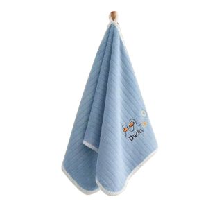 ผ้าขนหนู ผ้าเช็ดหน้า ผ้ากํามะหยี่ แบบนิ่ม ลายการ์ตูนเป็ด สําหรับเด็กทารก