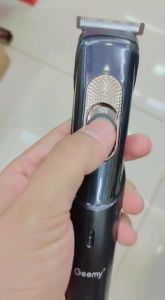 [50% OFF ] READY STOCK Geemy GM 6005 Professional Hair Clipper Mesin Gunting Rambut Trimmer Men Electric Beard