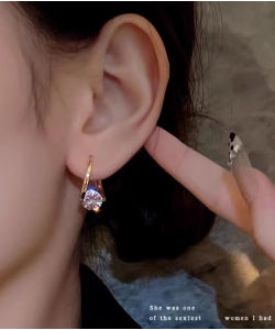 ต่างหูเพทายสําหรับผู้หญิง ต่างหูดีไซน์เฉพาะ เอกลักษณ์โทนสีเย็นต่างหูส่วนบุคคล อารมณ์ที่หรูหราต่างหูใหม่