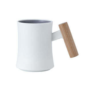 400ml Mimimalist Wooden Handle Round Cup Mug Plastic Kitchenware for Drinking Coffee Milk Tea