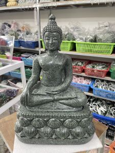 พระพุทธรูปปางมารวิชัยหน้าตัก9นิ้ว พร้อมฐาน หินเขียวน้ำโขง ช่วยปกป้องคุ้มครอง