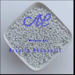Mote Manik Payet Pasir 3 mm 8/0 Bahan Kerajinan Dan Meronce