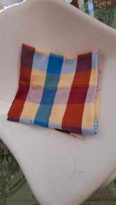 ผ้าขาวม้าลายผ้ามีเอกลักษณ์พื้นเมืองอีสาน ลายตารางหมากรุก เย็บริม ทอมือ100%