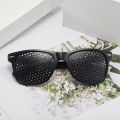 Kacamata Terapi Untuk Minus Dan Silinder Pinhole Glasses Kesehatan Membantu Mengurangi Minus. 