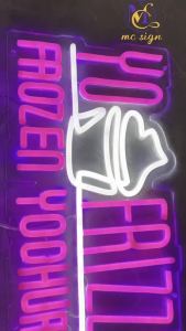ขนาดที่กำหนดเองในร่มตกแต่งผนังอะคริลิ LED นีออนเข้าสู่ระบบสำหรับร้านไอศครีมร้านขนม