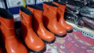 sepatu safety boots proyek Kings wallbeth full kulit sol rubber karet