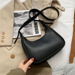 Minimalist PU Leather Plain Boxy Crossbody Hobo Bag