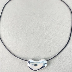 Trendy Swirl Pendant Rope Necklace with Customizable Leather String for Stylish Outfits Parties and Casual Wear