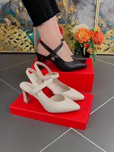 [Free Shipping] WomenS New Summer Open-Toe Sandals Fashionable For Outdoor Wear Size 34 Versatile Summer High-Heeled Sandals