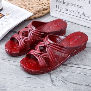 Free Shipping MomS Comfortable Non-Slip Soft-Soled Flat And Durable Indoor Slippers For Summer Suitable For The Elderly And For Use In The Bathroom