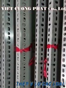 Thép lỗ V3x3. Độ dày 2li và 1.5li. Quy cách: Từ 30cm đến 1.2m. Có giá sỉ - Có Giao hàng Hỏa Tốc. Nhận lắp kệ kho chứa hàng kệ lưu trữ HS