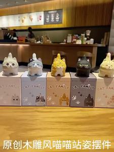 AU Baimao Original Wooden Carving Style Standing Cat Resin Figurine Cute Plush Toy Creative Home and Desktop Decoration