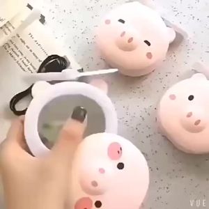 มินิพัดลมลูกหมู USB มือถือแบบพกพากระเป๋ากลางแจ้งพัดลมสร้างสรรค์กระจกแต่งหน้าที่มีไฟ LED USB ชาร์จความงามกระจกพัดลม