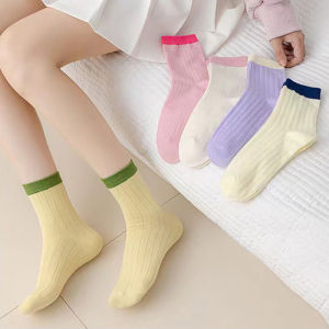 One shoes🔥 ถุงเท้าผู้หญิง ถุงเท้าสีทึบน่ารัก ถุงเท้าผ้าฝ้ายแท้สีลูกกวาดทันสมัย ​​สำหรับทุกฤดูกาล