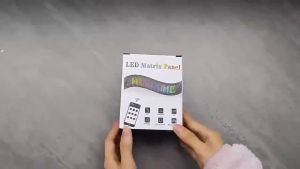 COD แผงเมทริกซ์ LED หน้าจอแสดงผล LED ป้ายรถภาพเคลื่อนไหว LED แผงพิกเซลเมทริกซ์ LED ยืดหยุ่นแอพบลูทูธรีโมทคอนโทรล 5V USB LED
