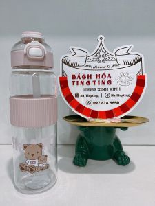 Bình nước nhựa 1100ml có ống hút họa tiết gấu đáng yêu màu sắc nhẹ nhàng Bình đựng nước cute kèm sticker 2D _TingTing