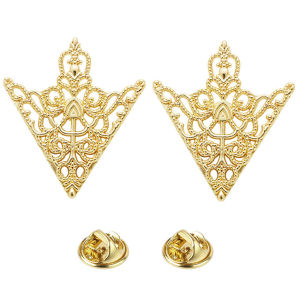 1 Pair of Fashion Triangle Shirt Collar Pin Corner Badge Vintage Hollowed Out Crown Alloy Wedding Party Clothing Accessories Vintage Triangle Shirt Collar Pin for Men and Women Hollowed Out Crown Brooch Fashion Corner Emblem Jewelry Accessories