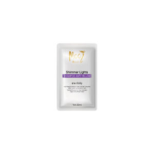Mooi Shimmer Light Shampoo anti yellow  โมอิ แชมพูม่วง แชมพูสีซิลเวอร์ แชมพูเทา หักล้างสีผมเหลือง หลังจากการฟอกผม หักล้างเม็ดสีผม ผมติดส้ม ผมติดเหลือง จบปัญหาผมเหลืองไ้ด้เส้นผมสี Silver