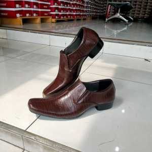 Sepatu Pantovel Terbaru dan Termurah