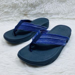 รองเท้าเเตะแบบหนีบ fitflop ไซร้ 36--44 สายปั่มโลโก้  ระยะเวลาส่ง 1-3 วันถึง