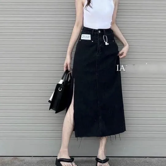Chân váy cotton trơn màu đen xẻ tà ulzzang hq - Chân váy dài |  ThờiTrangNữ.vn