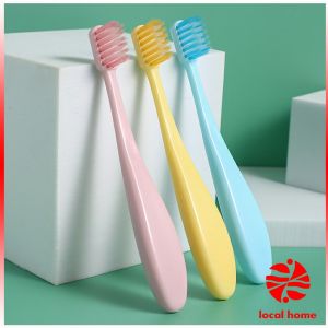 Thaihome แปรงสีฟันแม่ลูก แปรงสีฟันญี่ปุ่น แปรงสีฟันขนแปรงนุ่ม สีลูกกวาด Adult and child soft toothbrush