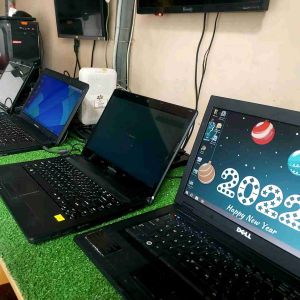 Máy tính laptop đã sử dụng bình thường thanh lý giá siêu rẻ