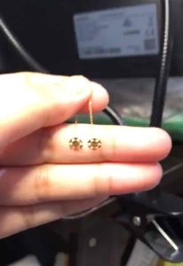 COD PAWNABLE Super lightweight 18K gold snowflakes tictac earrings(SMALL THIN)✨
