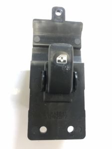 Công tắc lên kính xe Maity II 2089 phụ