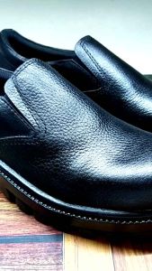 Sepatu Safety Kulit: Pilihan Terbaik Untuk Pekerja