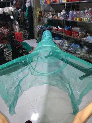 Dớnlú đặc cá nontômtéplươn...cá nhỏ các loại (miệng rộng ngang 15m mình dài 32m)