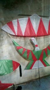 Layangan kerangka bambu layanyan model garuda 2 meter
