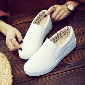 Women Korean Fashion Loafers Comfort Slip On Walking Shoes Flat Breathable Casual Black Rubber Shoes For Women On Sale