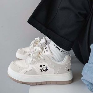 วิทยาเขตสไตล์ รองเท้าฮิตๆวัยรุ่น ไซส์ 36-44 ดีไซน์น่ารัก รองเท้าผ้าใบลำลอง รองเท้าผ้าใบผู้หญิงพื้นเตี้ย จัดส่งภายใน 24 ชั่วโมง