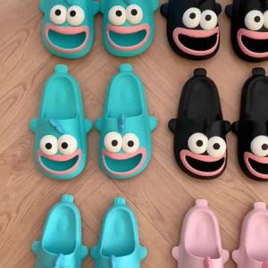 XIXITIAO Sandals Eccentric Personality Clownfish Slippers Comfortable Soft Bottom Summer New Casual Home Bathroom Sandals for Women