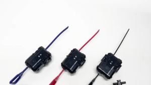 [SuYun]Blayblade X UX Bey Gyro พร้อม Ripcord Launcher Grip โลหะ Spinning Battle Top ของเล่นชุด Bley Bley