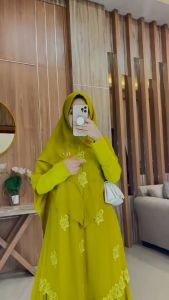 REALPICT COD FANNY SYARI BY UWAIS GAMIS SET KHIMAR / HIJAB BAHAN CERUTY MIX JERSY LD 110 -125 PB 138 TERMURAH TERLARIS BEST SELLER TANGAN PERTAMA KONVEKSI TERIMA SERAGAMAN