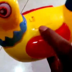 Mainan Ayam - Bebek Bertelur || Lay egg Happy duck || Hen lay Egg - SenenginAnak