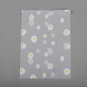 [ILOVEDIY] Reusable Portable Daisy Packaging Zipper Bag - Frosted or Matte Plastic Material for Small Item Storage such as T-Shirts Swimwear or Luggage