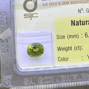 Viên Đá Peridot Ngọc Olivin Thiên Nhiên Xanh Mài Giác Oval Kiểm Định Đá Phong Thủy 100% Tự Nhiên