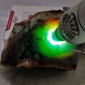 natural bahan batu bacan doko full kristal super HQ batu yg dikirim sesuai foto & video kode137